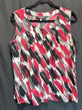 Kasper Women's Red Black Gray and White Sleeveless Patterned Top